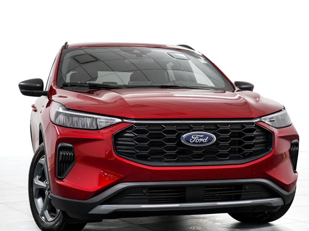 Certified 2025 Ford Escape ST-Line FWD image 3