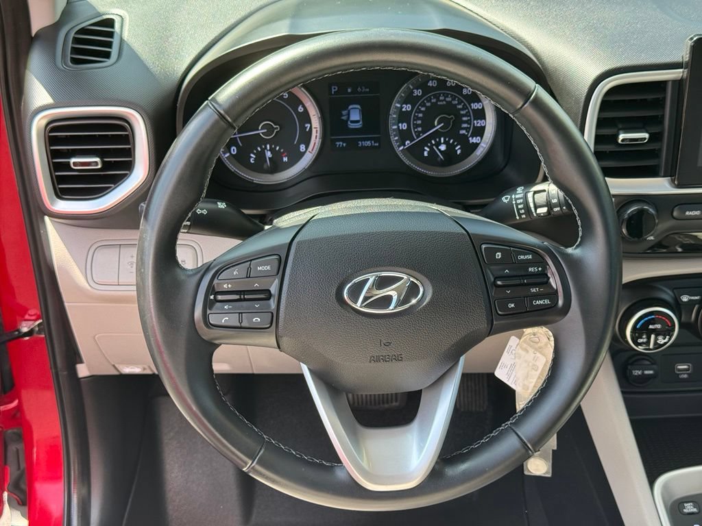 Used 2021 Hyundai Venue SEL w/ Cargo Package FWD image 12