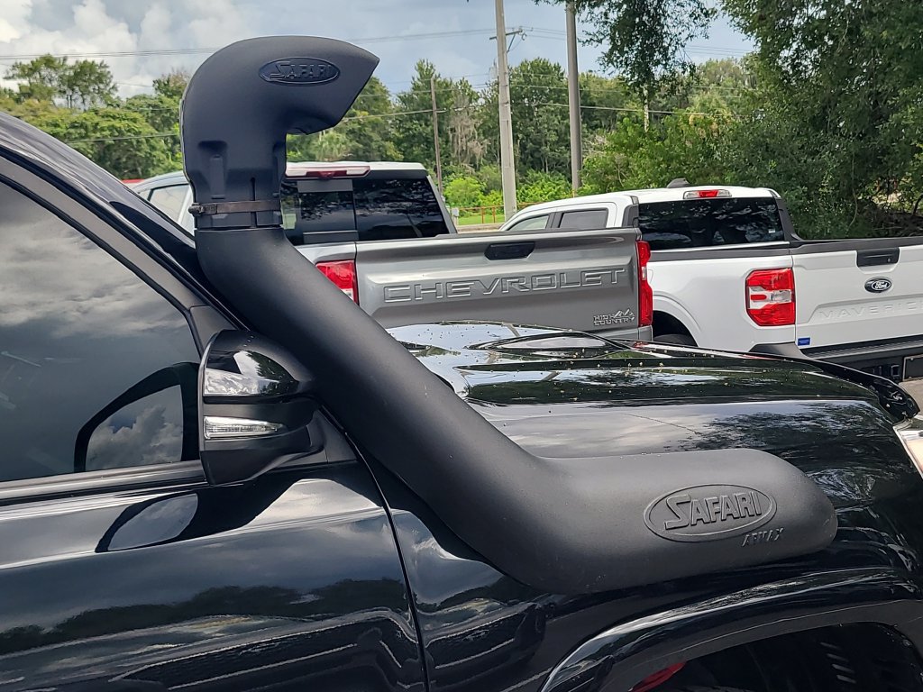 Used 2023 Toyota 4Runner TRD Off-Road Premium w/ Moonroof Package AWD/4WD image 6