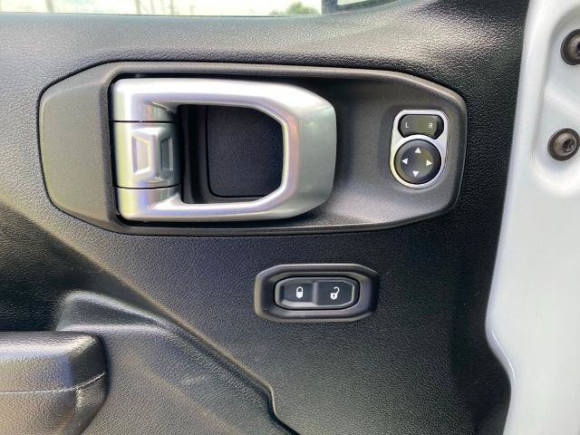 Used 2020 Jeep Wrangler Unlimited Rubicon AWD/4WD image 13