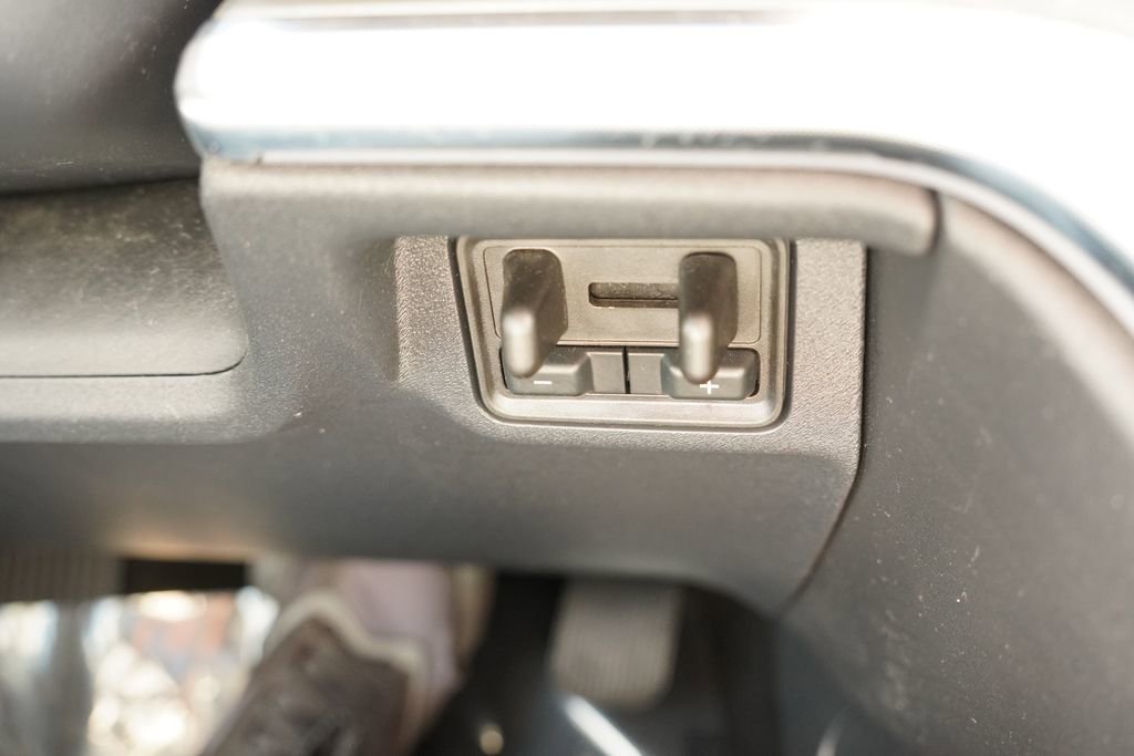 Certified 2025 Ford Expedition Max Platinum image 36