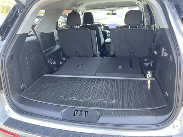 Certified 2024 Ford Explorer XLT AWD/4WD image 12