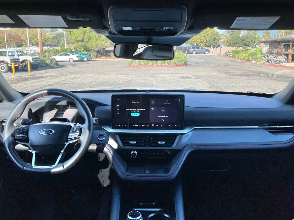 Certified 2025 Ford Explorer ST-Line w/ Premium Package image 31