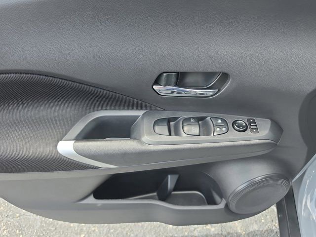 Used 2023 Nissan Kicks SV image 16
