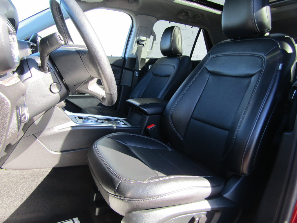 Certified 2024 Ford Explorer Limited w/ Equipment Group 301A AWD/4WD image 13