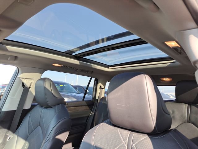 Used 2024 Toyota Highlander Platinum AWD/4WD image 27