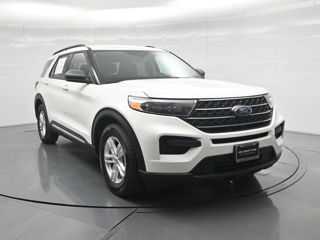 Certified 2024 Ford Explorer XLT RWD image 47