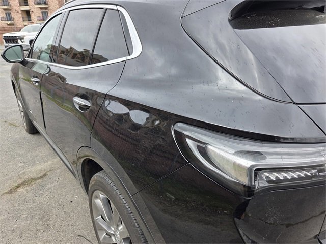 Used 2022 Buick Envision Avenir w/ Technology Package II image 3