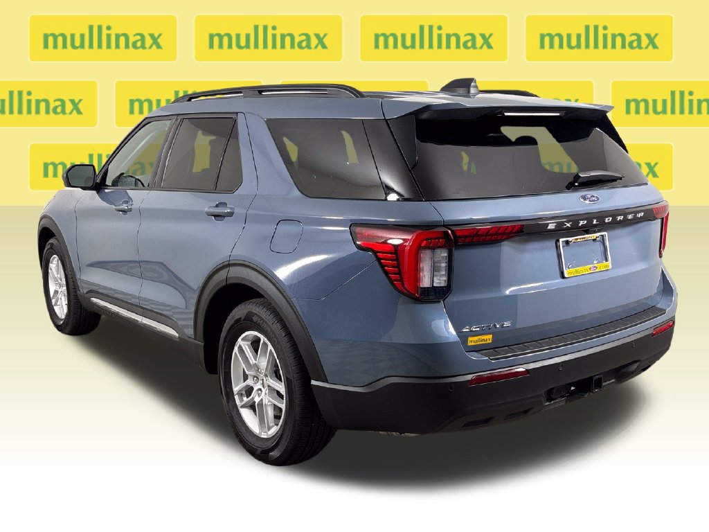 Certified 2025 Ford Explorer Active RWD image 10