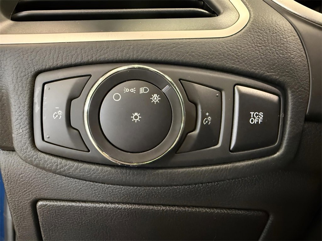 Certified 2021 Ford Edge SE w/ Cargo Accessory Package image 17