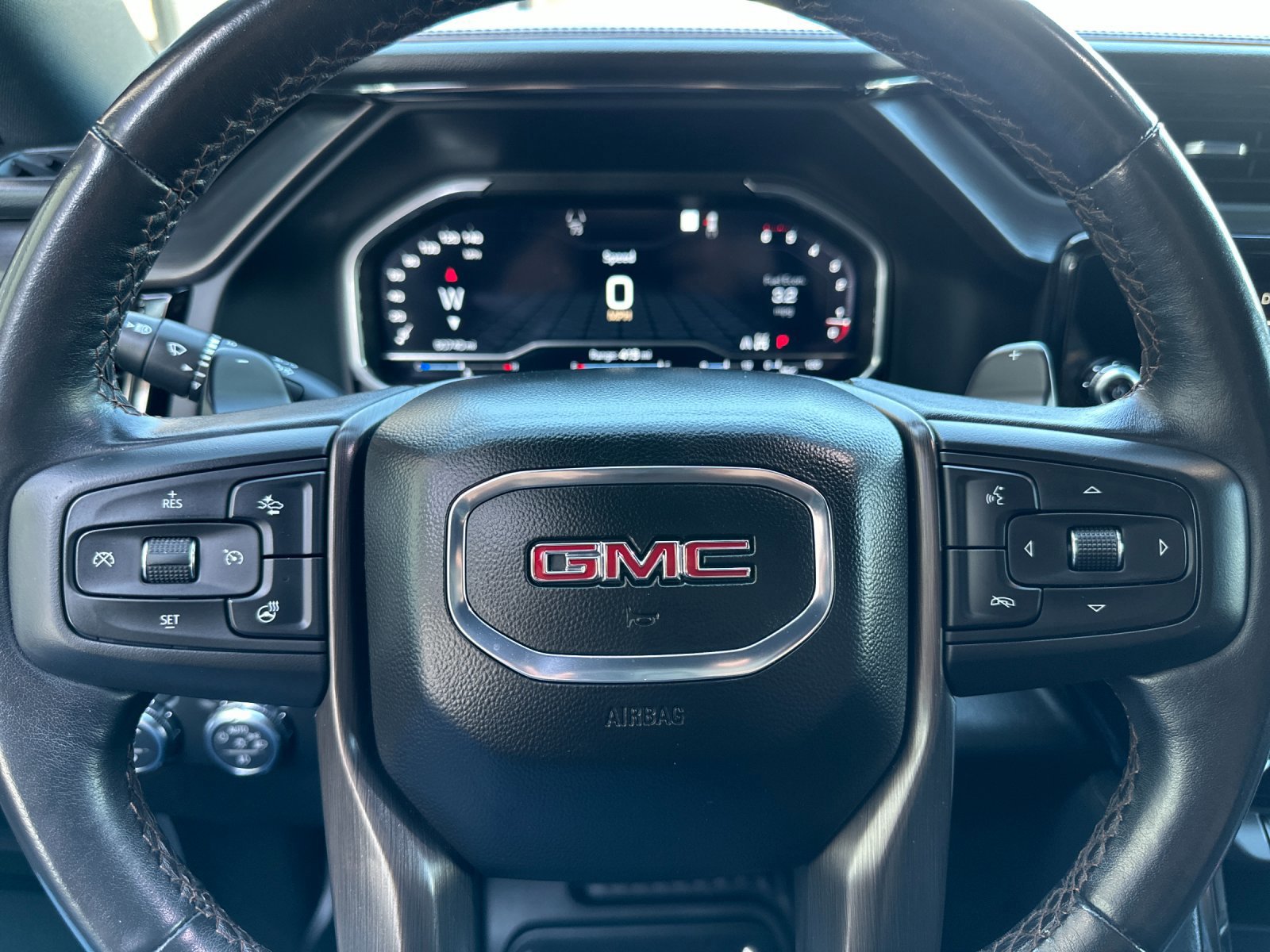 Used 2022 GMC Sierra 1500 AT4 w/ AT4 Premium Package image 23