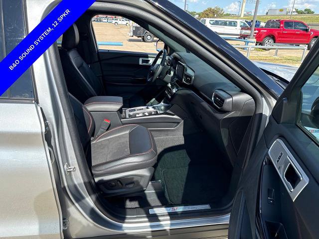 Certified 2023 Ford Explorer ST-Line w/ Class IV Trailer Tow Package RWD image 15