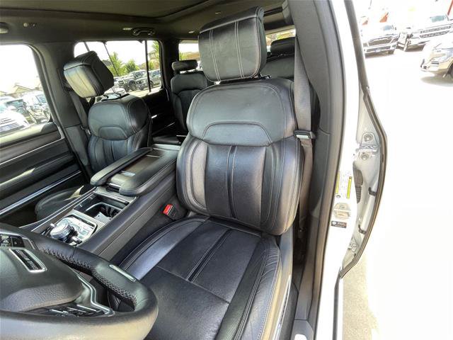 Used 2024 Jeep Grand Wagoneer L 4WD image 18