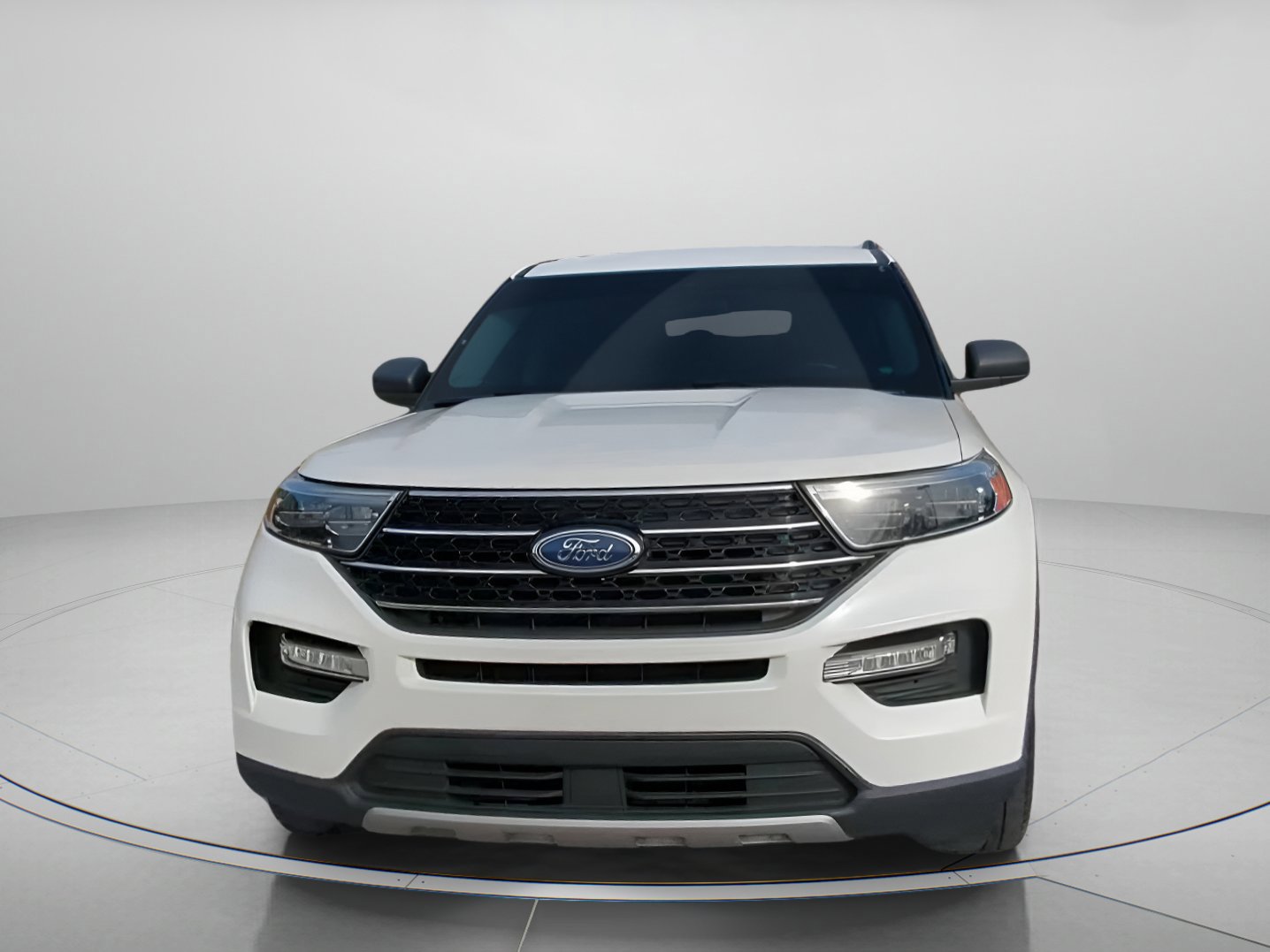 Certified 2020 Ford Explorer XLT w/ Equipment Group 202A image 33