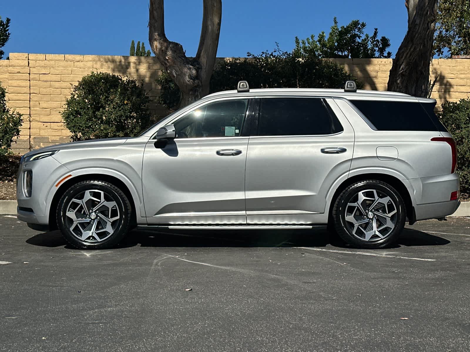 Used 2021 Hyundai Palisade Calligraphy w/ Cargo Package FWD image 5