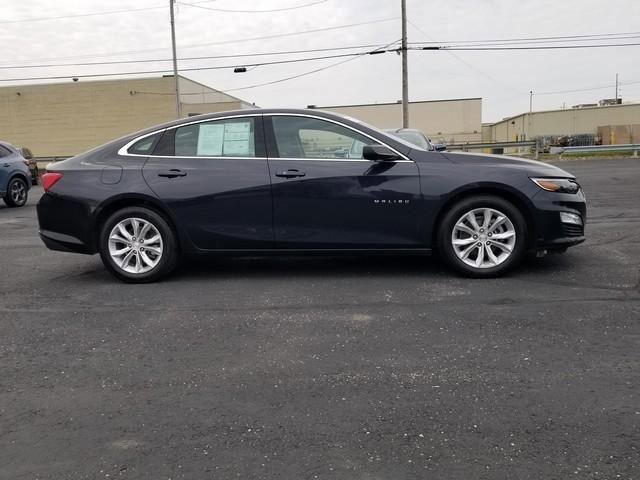 Used 2023 Chevrolet Malibu LT image 2