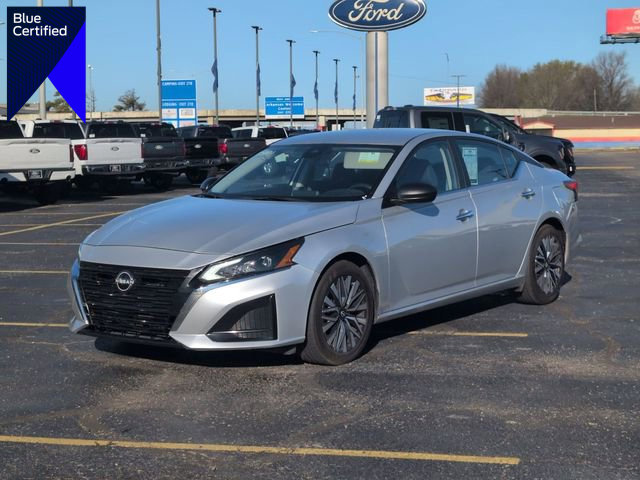Used 2024 Nissan Altima 2.5 SV
