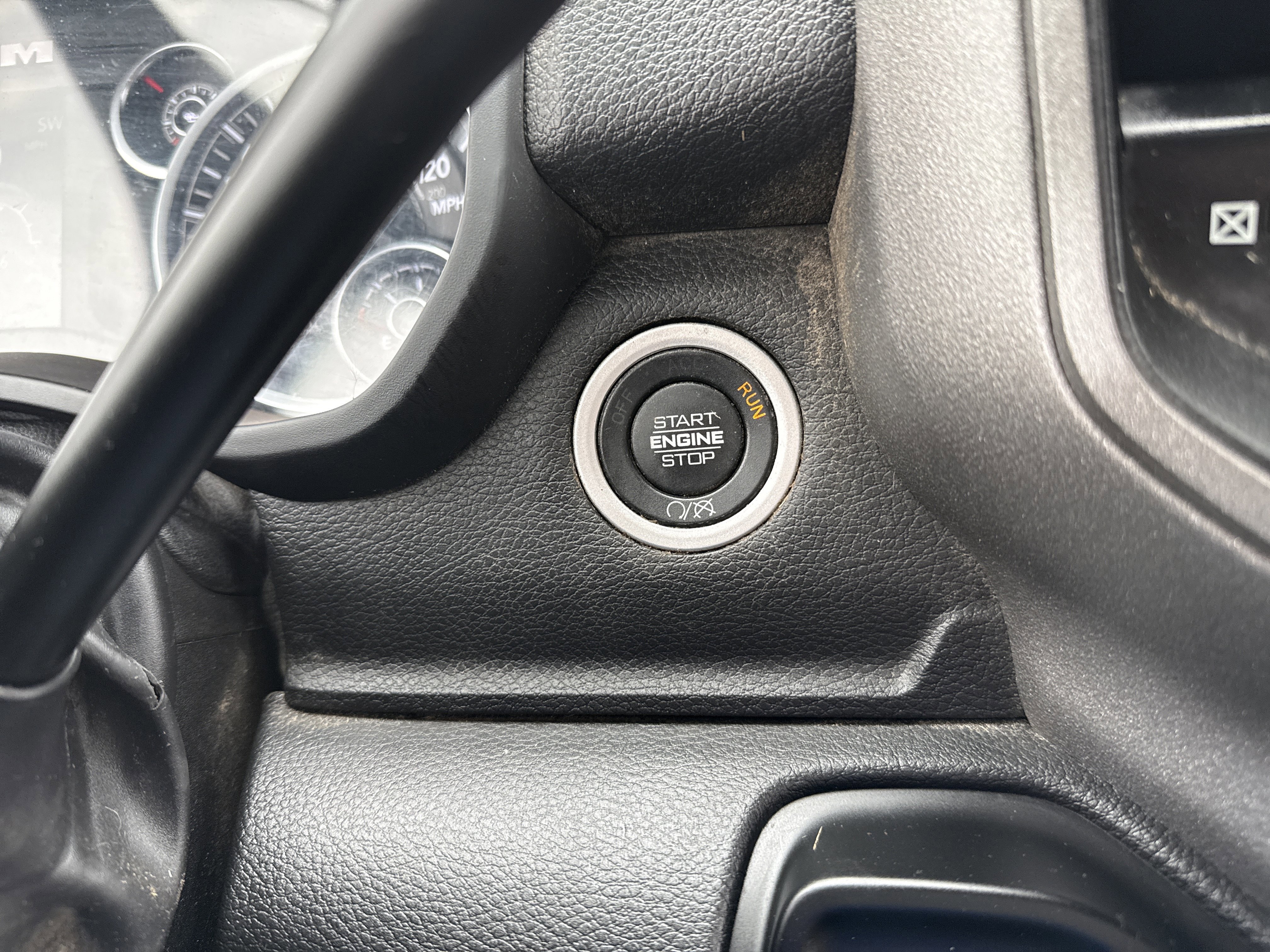 Used 2022 RAM 3500 Tradesman image 21