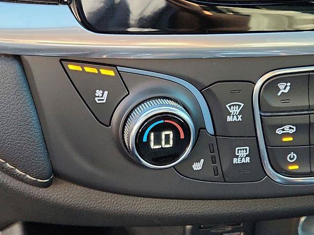 Used 2023 Chevrolet Traverse Premier w/ Redline Edition FWD image 17