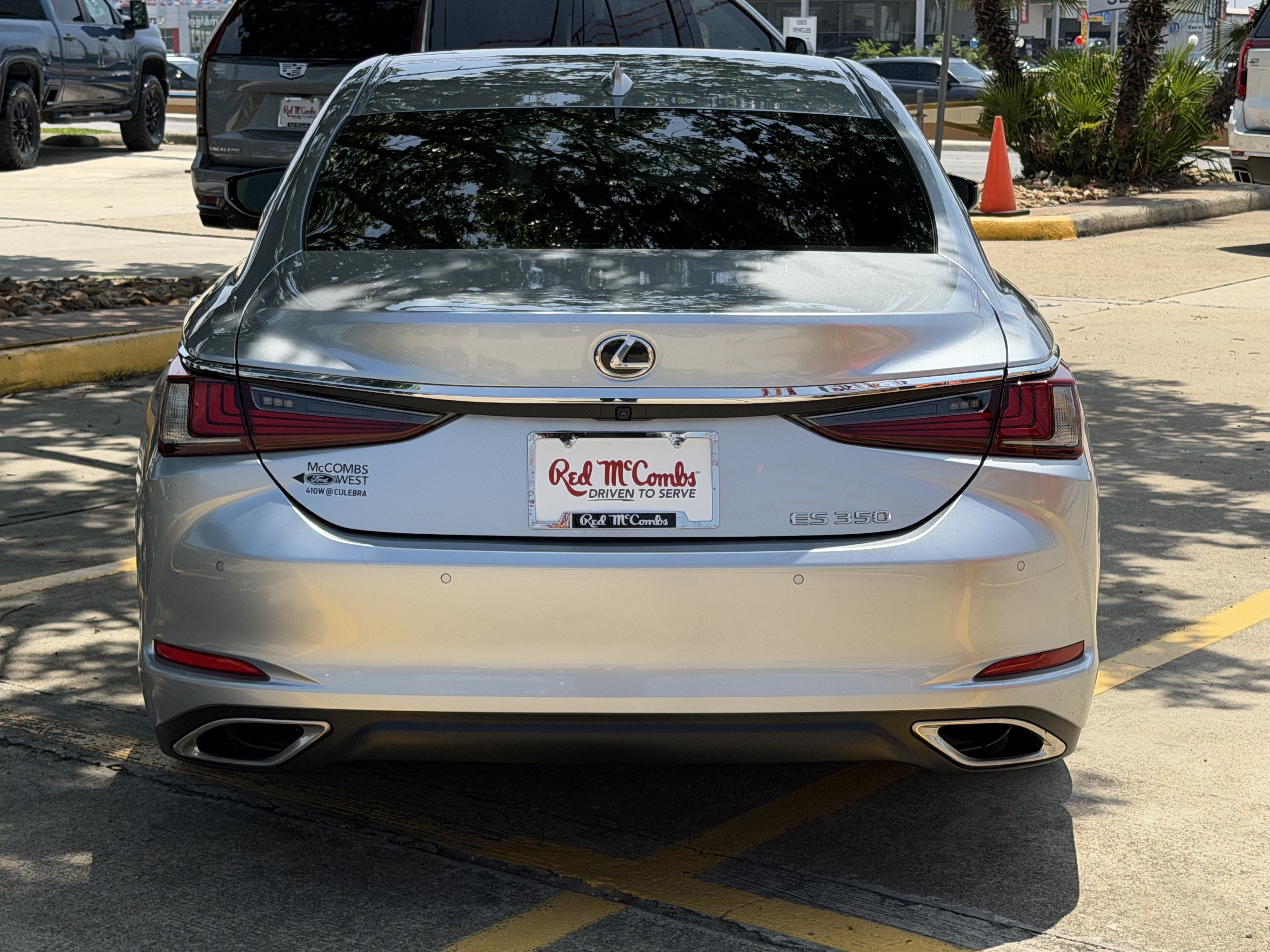 Used 2023 Lexus ES 350 w/ Premium Package FWD image 6
