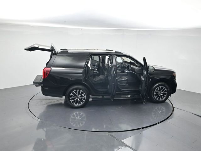 Certified 2025 Ford Expedition Platinum AWD/4WD image 46