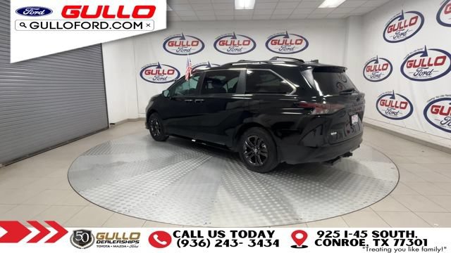Used 2024 Toyota Sienna AWD image 6