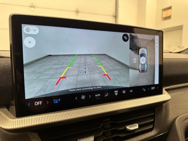 Certified 2025 Ford Explorer Platinum w/ LUX Leather Package image 26