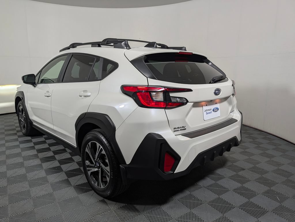 Used 2024 Subaru Crosstrek 2.0i Premium AWD/4WD image 5