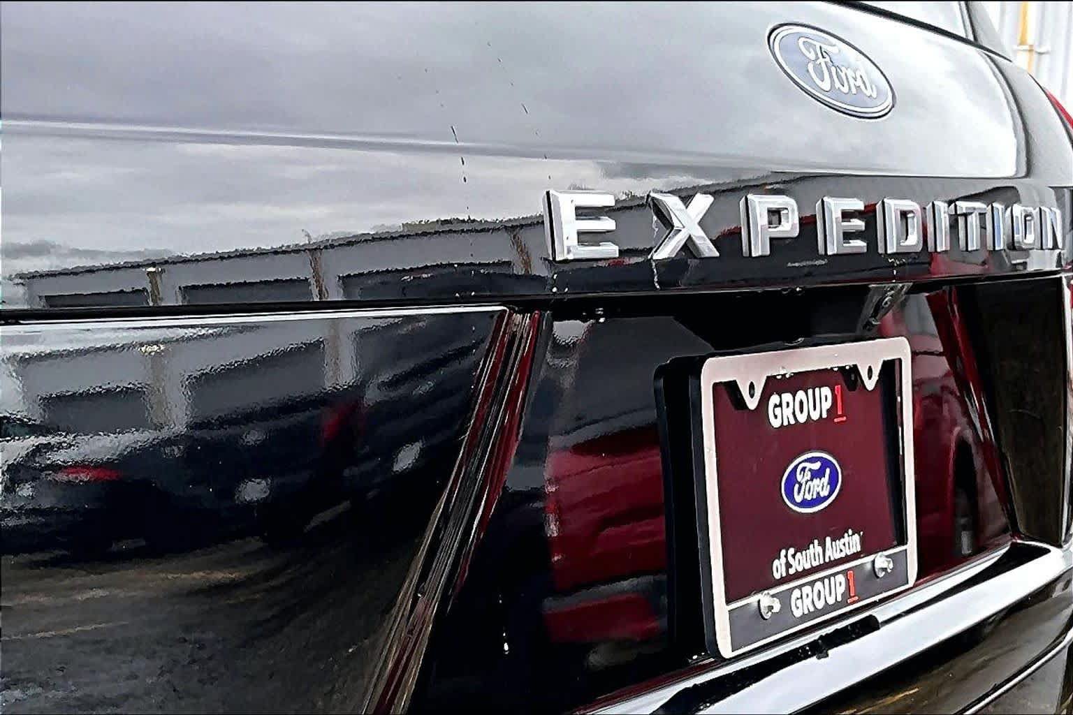 Certified 2025 Ford Expedition Active AWD/4WD image 12