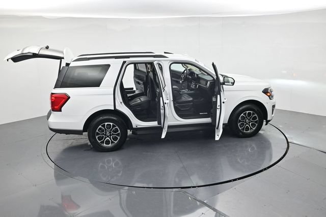 Certified 2024 Ford Expedition XLT RWD image 49