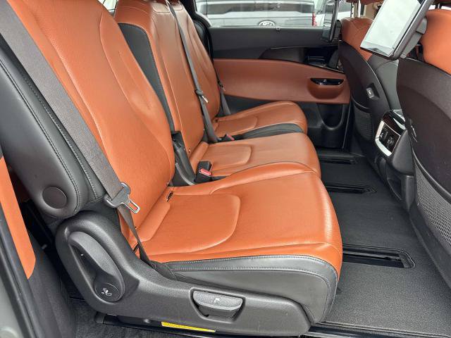 Used 2022 Kia Carnival SX FWD image 12