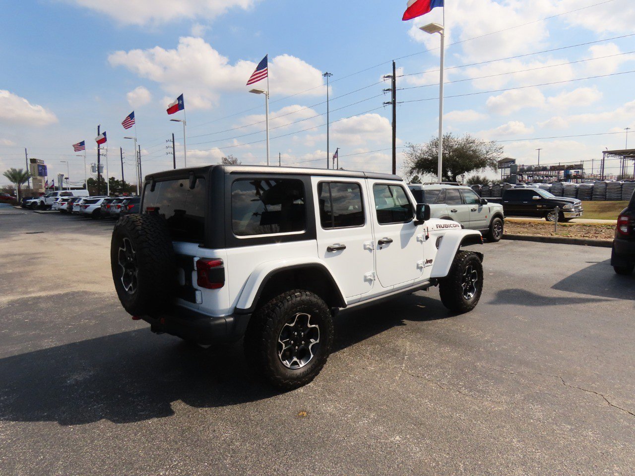Used 2023 Jeep Wrangler Unlimited Rubicon w/ Steel Bumper Group image 5