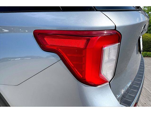 Certified 2024 Ford Explorer Limited RWD image 21