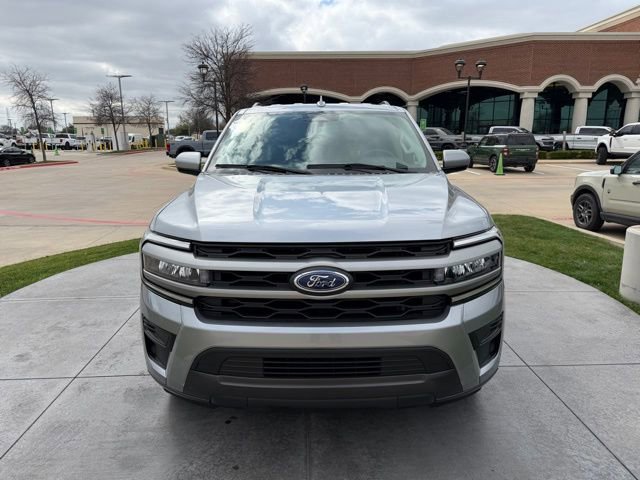 Certified 2024 Ford Expedition Max XLT image 5