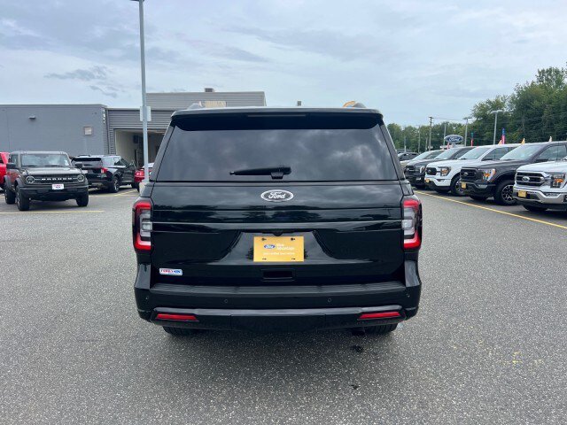 Certified 2022 Ford Expedition Limited AWD/4WD image 4