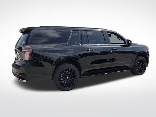 Used 2023 Chevrolet Suburban RST w/ Sport Performance Package AWD/4WD image 9