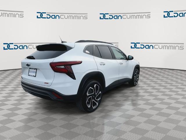 Used 2025 Chevrolet Trax RS w/ Sunroof Package image 6