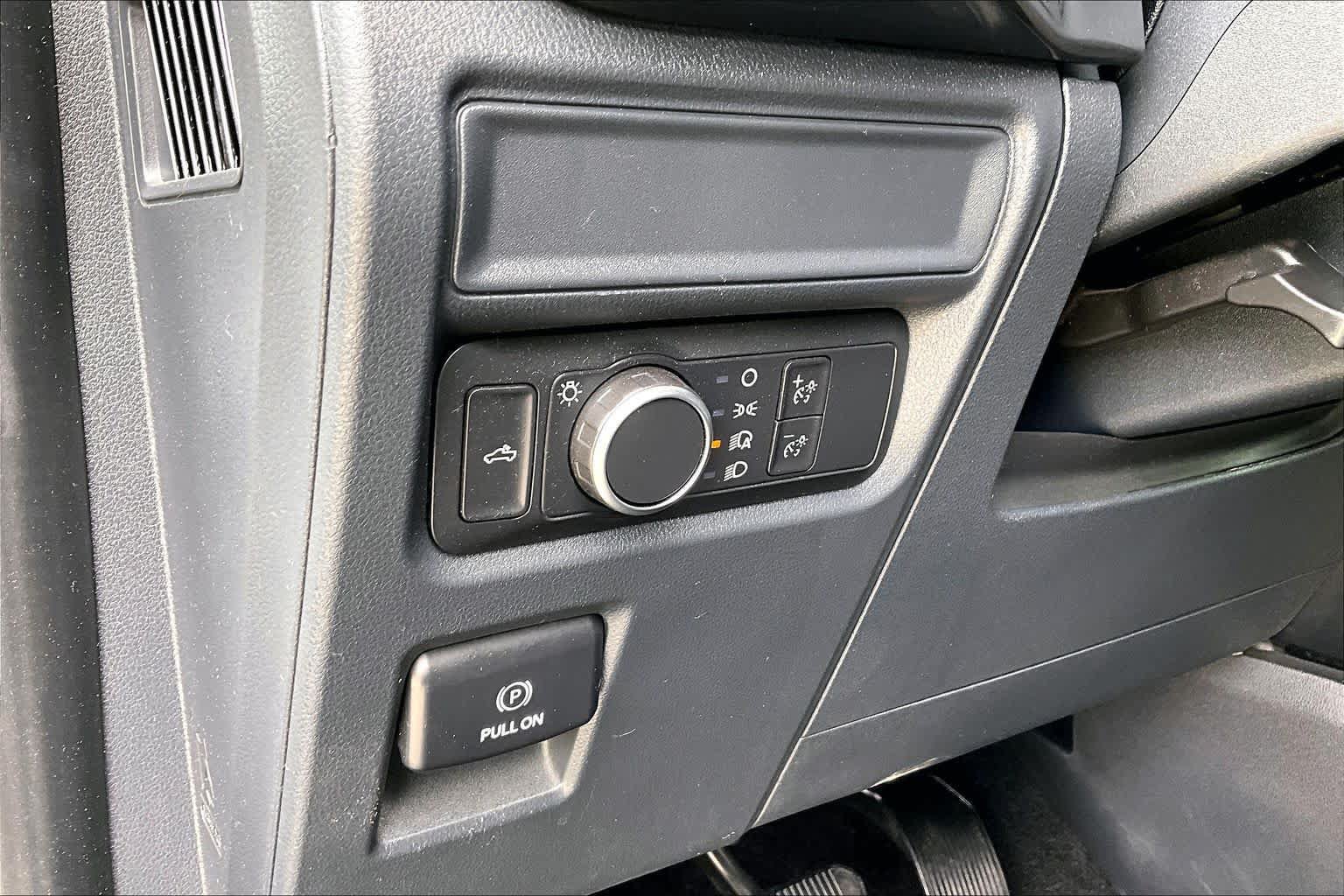 Certified 2022 Ford F150 XL w/ STX Appearance Package AWD/4WD image 34