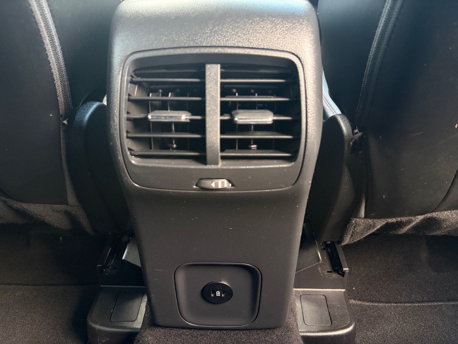 Certified 2025 Ford Escape ST-Line AWD/4WD image 26