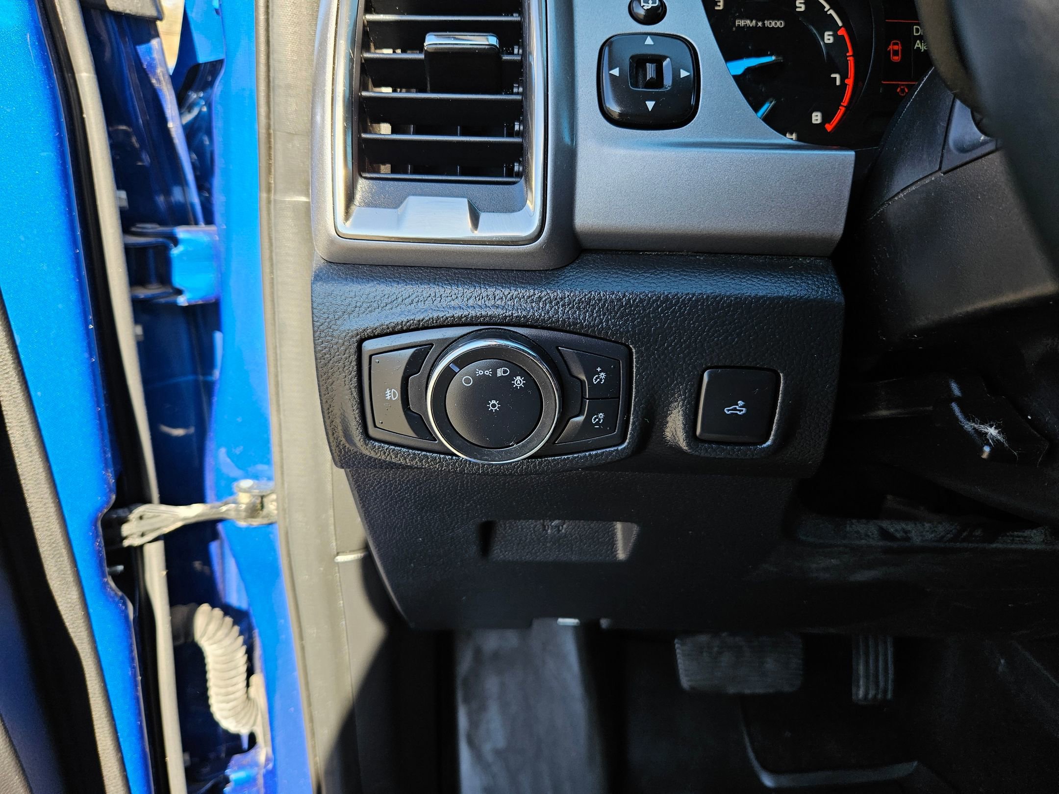 Certified 2020 Ford Ranger XLT w/ Equipment Group 301A Mid image 16