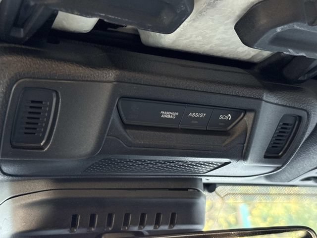 Used 2025 Jeep Gladiator Rubicon w/ Safety Group AWD/4WD image 34