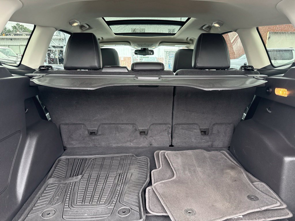 Certified 2017 Ford Escape Titanium AWD/4WD image 12