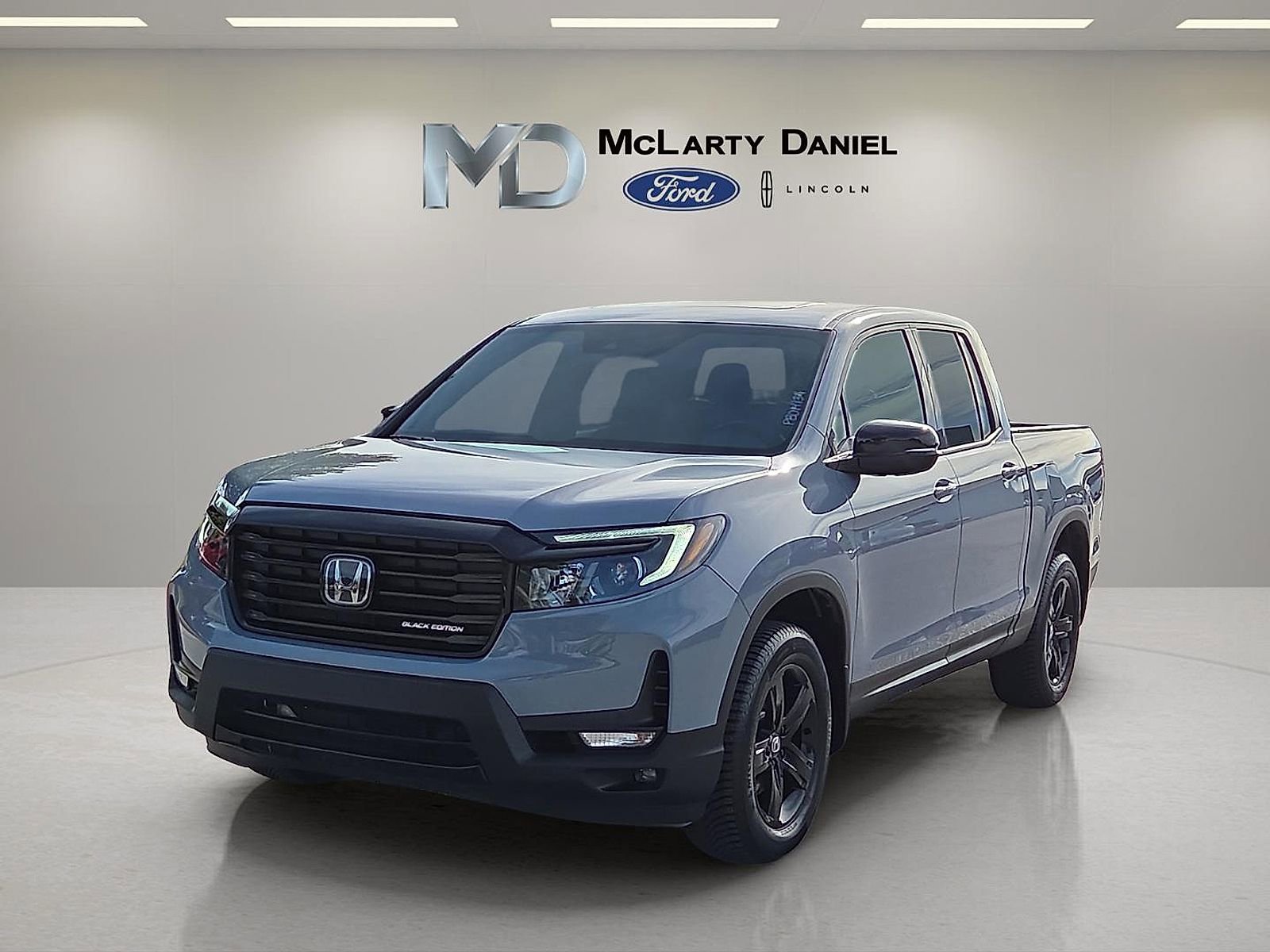 Used 2023 Honda Ridgeline Black Edition image 2
