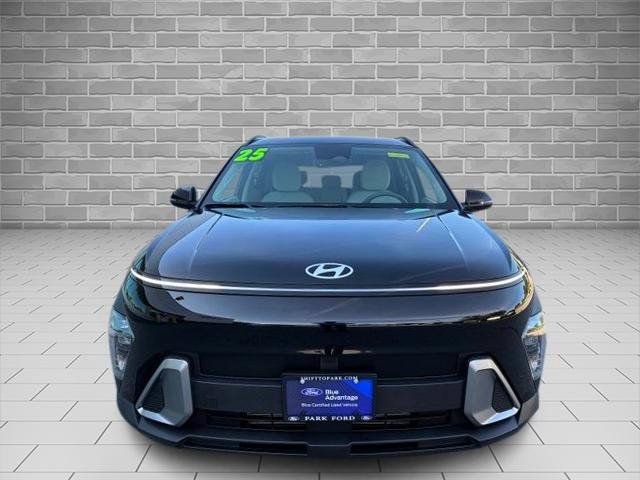 Used 2025 Hyundai Kona SEL AWD/4WD image 8