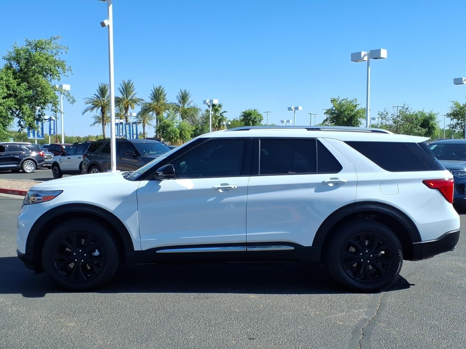 Certified 2022 Ford Explorer Limited w/ Equipment Group 301A AWD/4WD image 7