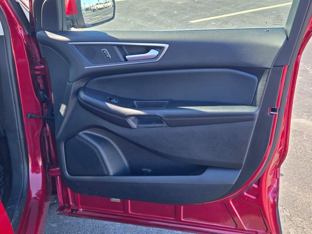 Certified 2024 Ford Edge SEL w/ Convenience Package image 6