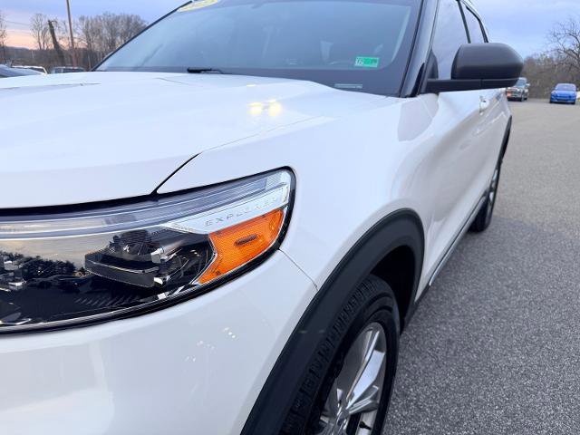 Certified 2022 Ford Explorer XLT w/ Equipment Group 202A image 9