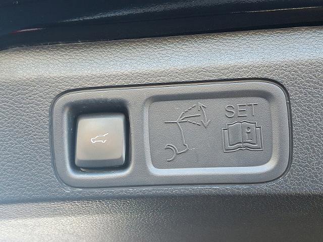 Certified 2024 Ford Expedition Max XLT image 30