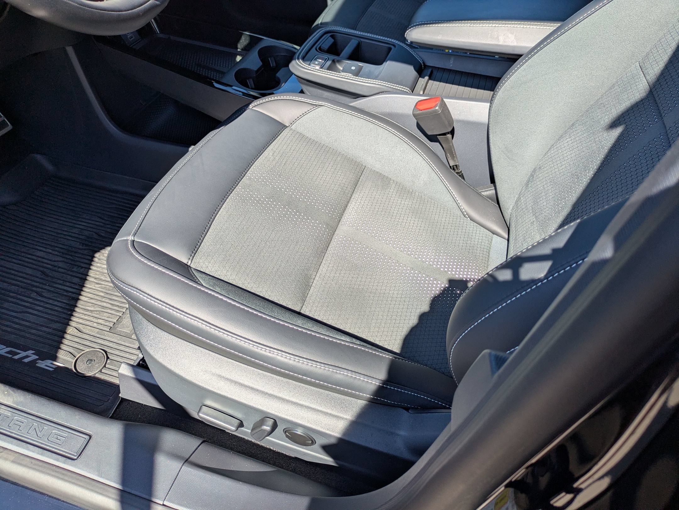 Certified 2025 Ford Mustang Mach-E GT AWD/4WD image 14