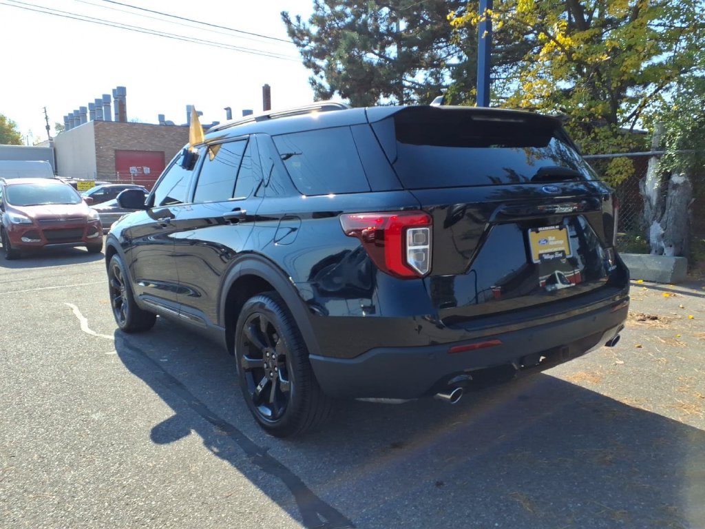 Certified 2024 Ford Explorer ST-Line w/ Class IV Trailer Tow Package AWD/4WD image 9